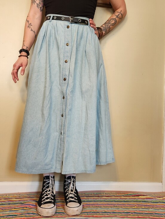 Levi's Dresses & Skirts - Vintage 1980s Levi’s Dockers 100% Cotton Chambray Midi Skirt